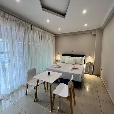 Atlantis Apartments อาร์เตมีดา ภายนอก รูปภาพ