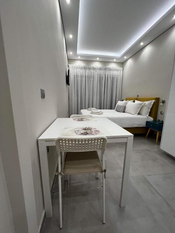 Atlantis Apartments อาร์เตมีดา ภายนอก รูปภาพ
